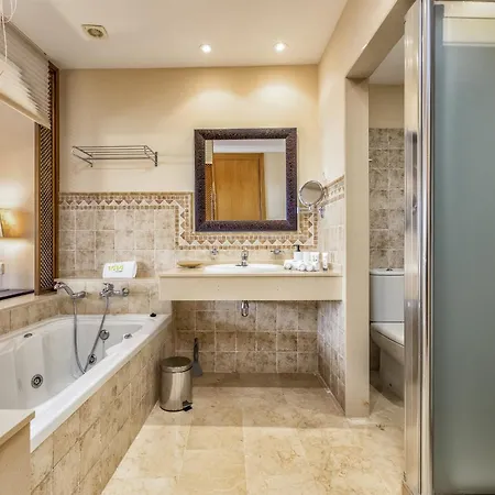 Vivi Homes - Olsson Pool, Terrace &