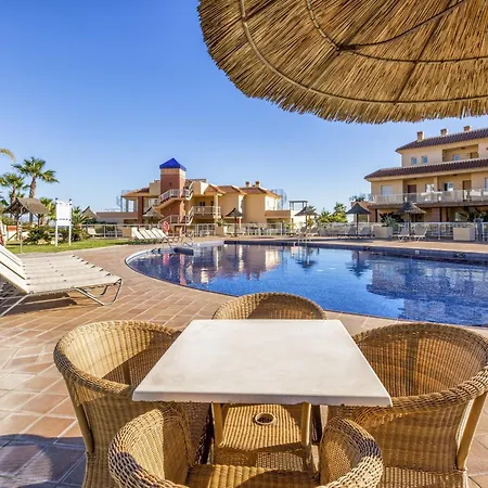 Vivi Homes - Olsson Pool, Terrace &